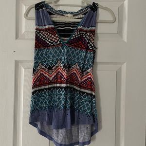 Meadow & Rue Patterned sleeveless v-neck top XS